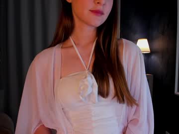 Bigredbuttonssss Chaturbate stream image from December 18, 2024