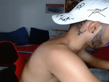 Colinlatinbrown Chaturbate stream image from December 18, 2024
