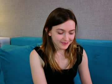 Edythbaggott Chaturbate stream image from December 18, 2024