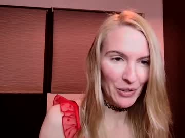 Fanny_Posy Chaturbate stream image from December 18, 2024