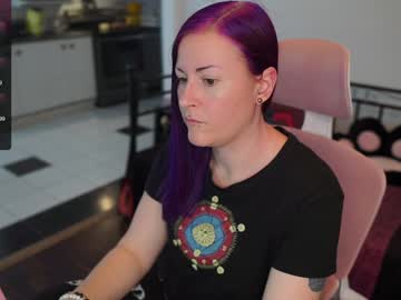Gennyrock Chaturbate stream image from December 18, 2024