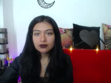 Heavencute Chaturbate stream image from December 18, 2024