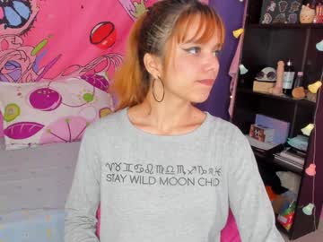 Kittyzenn Chaturbate stream image from December 18, 2024