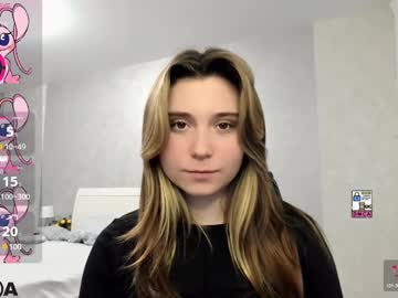 Sexymonicaa Chaturbate stream image from December 18, 2024