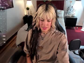_Sharlotte777 Chaturbate stream image from December 18, 2024