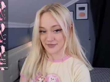 Shyy_Ellis Chaturbate stream image from December 18, 2024