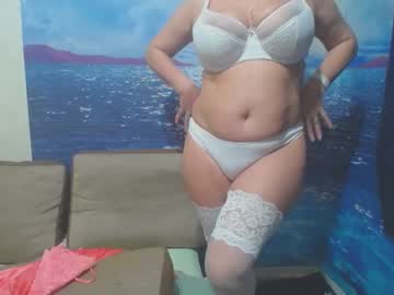 Caroncapella Chaturbate stream image from December 18, 2024