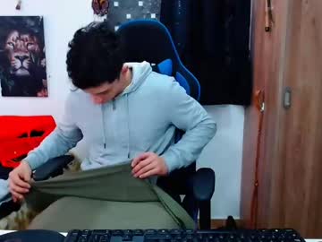 Griego01 Chaturbate stream image from December 18, 2024