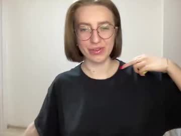 Hot_Lliinns Chaturbate stream image from December 18, 2024