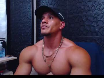 Viktorherrera Chaturbate stream image from December 18, 2024