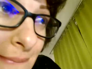 Bebacksooon Chaturbate stream image from December 18, 2024