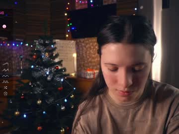 Beckycurvin Chaturbate stream image from December 18, 2024