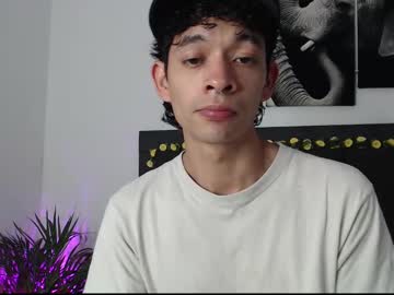 Candy__Men Chaturbate stream image from December 18, 2024