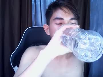 Hayden_Cumgiver Chaturbate stream image from December 18, 2024