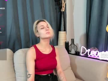 Maydabensley Chaturbate stream image from December 18, 2024