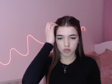 Olivialimm Chaturbate stream image from December 18, 2024