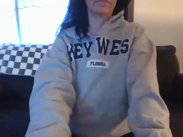 Sidneyraee Chaturbate stream image from December 18, 2024