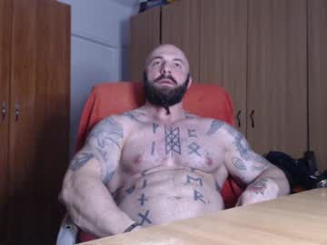 Strongivan Chaturbate stream image from December 18, 2024