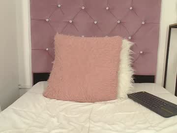 Violet_Queen2 Chaturbate stream image from December 18, 2024