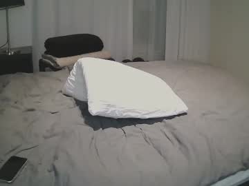Vouvoucouple Chaturbate stream image from December 18, 2024