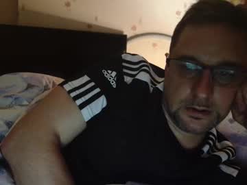 Wirzwei8883 Chaturbate stream image from December 18, 2024