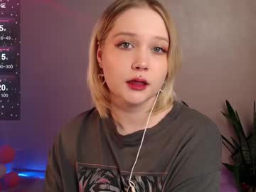 0uralexa Chaturbate stream image from December 18, 2024