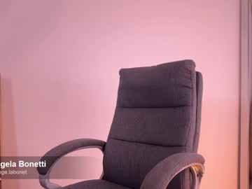Angela_Bonetti Chaturbate stream image from December 18, 2024