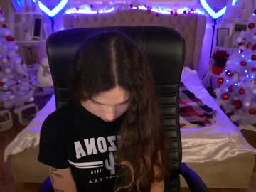 Babyflowerr Chaturbate stream image from December 18, 2024