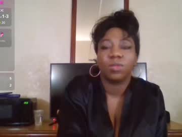 Bigboobs_Bouncin Chaturbate stream image from December 18, 2024