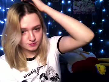 Cherchez_1a_Femme Chaturbate stream image from December 18, 2024