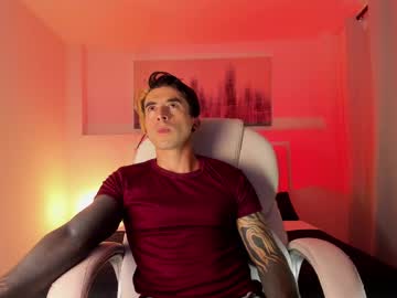 Dravenlorenz Chaturbate stream image from December 18, 2024
