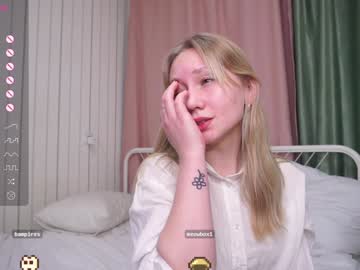 Gladysaxley Chaturbate stream image from December 18, 2024