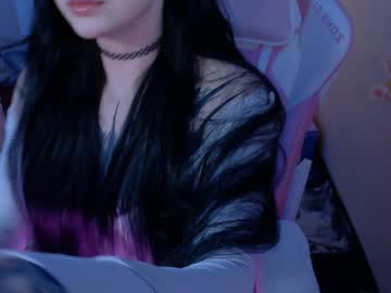 Liniq Chaturbate stream image from December 18, 2024