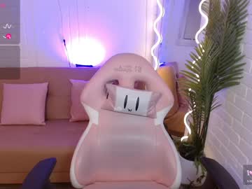 Madissonn_Tay Chaturbate stream image from December 18, 2024