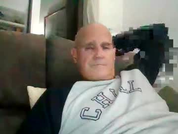 Mikereef Chaturbate stream image from December 18, 2024