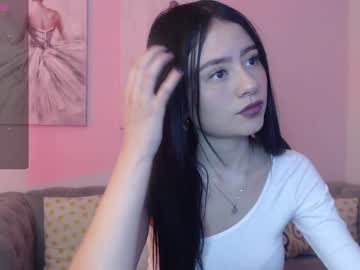 Rousee_V Chaturbate stream image from December 18, 2024