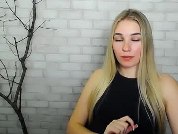 _Snow_Queen__ Chaturbate stream image from December 18, 2024