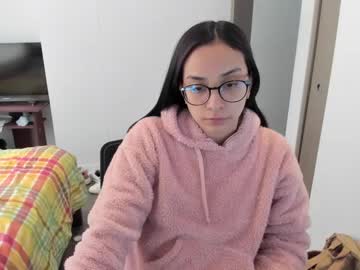 Sofiax2_ Chaturbate stream image from December 18, 2024