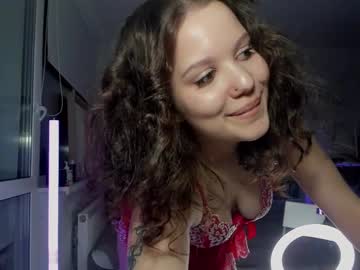 Sunlovedamily Chaturbate stream image from December 18, 2024