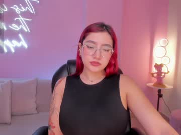 Violettcastel Chaturbate stream image from December 18, 2024