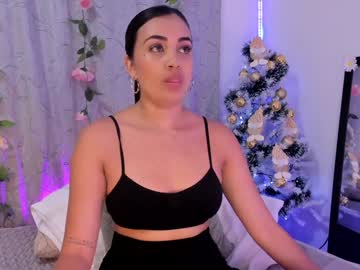 Aisha_Es Chaturbate stream image from December 18, 2024
