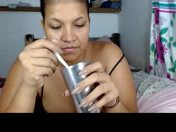 Ana_Lopez11 Chaturbate stream image from December 18, 2024