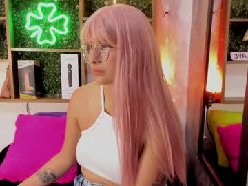Antonella_Ponce Chaturbate stream image from December 18, 2024