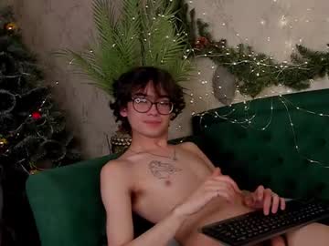 Arnolddonaldson Chaturbate stream image from December 18, 2024