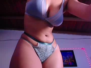 Colombianmiilf_ Chaturbate stream image from December 18, 2024