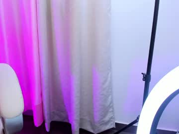 Dovecam Chaturbate stream image from December 18, 2024