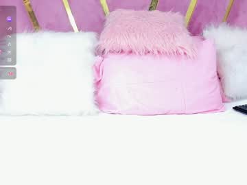 Ellenasimons_ Chaturbate stream image from December 18, 2024