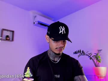Jordansmiith_ Chaturbate stream image from December 18, 2024