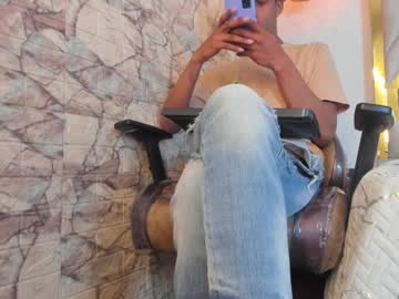 Mateus_Rockwell Chaturbate stream image from December 18, 2024