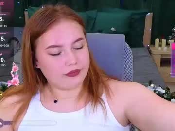 Playfullfoxx Chaturbate stream image from December 18, 2024